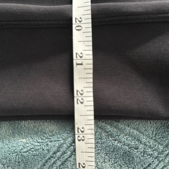NWOT Lululemon Softstreme Perfectly Oversized Cropped Crew - Picture 6 of 6